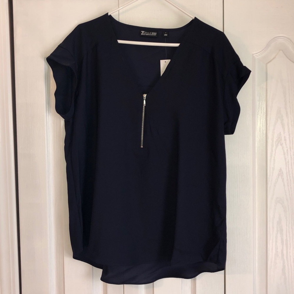 NY&COMPANY Blue V neck NWT